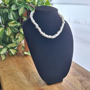 White Shell Chip Necklace Surf Beach Classic Timeless Cali 16‎ Inch